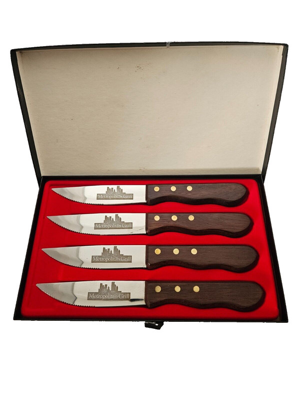 Set of 4 Metropolitan Grill Walco Stainless Steel Steak Knives
