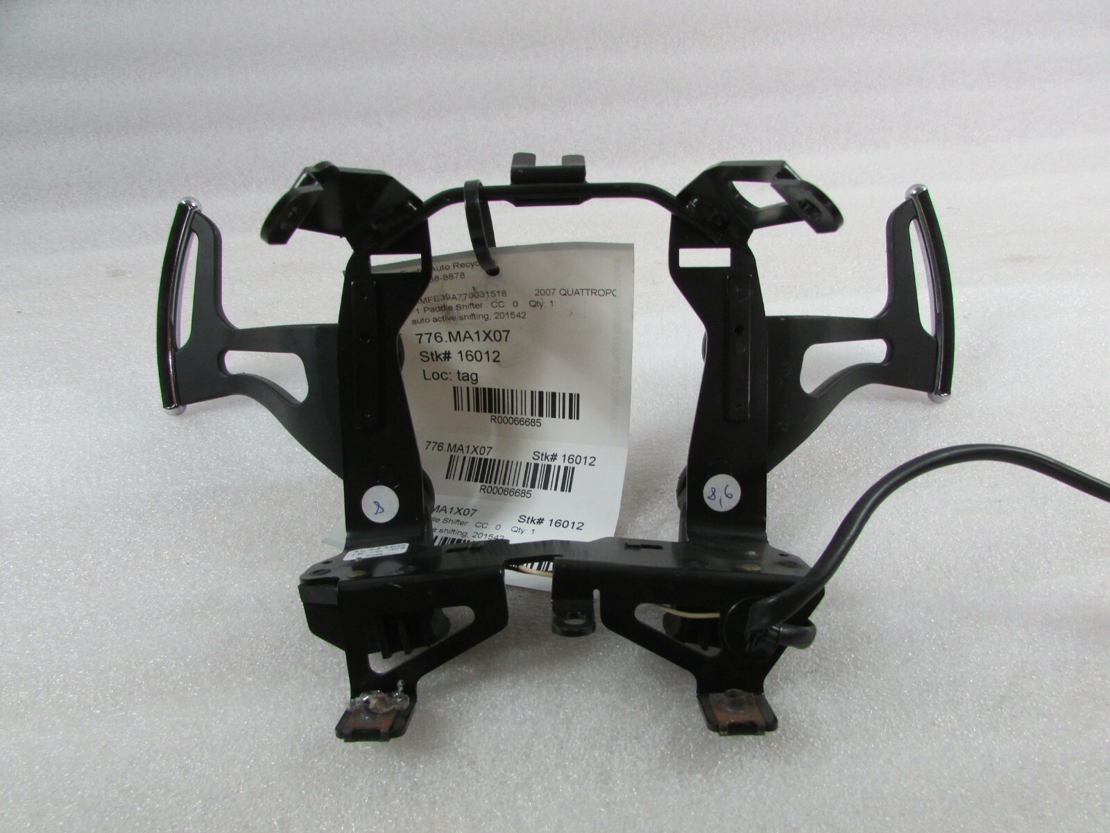 Maserati Quattroporte, F1 Paddle Shifter w/ Auto Active Shifting Used P/N 261433