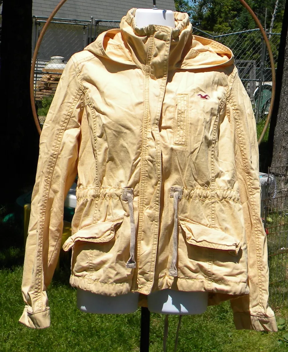 Hollister clearance yellow coat
