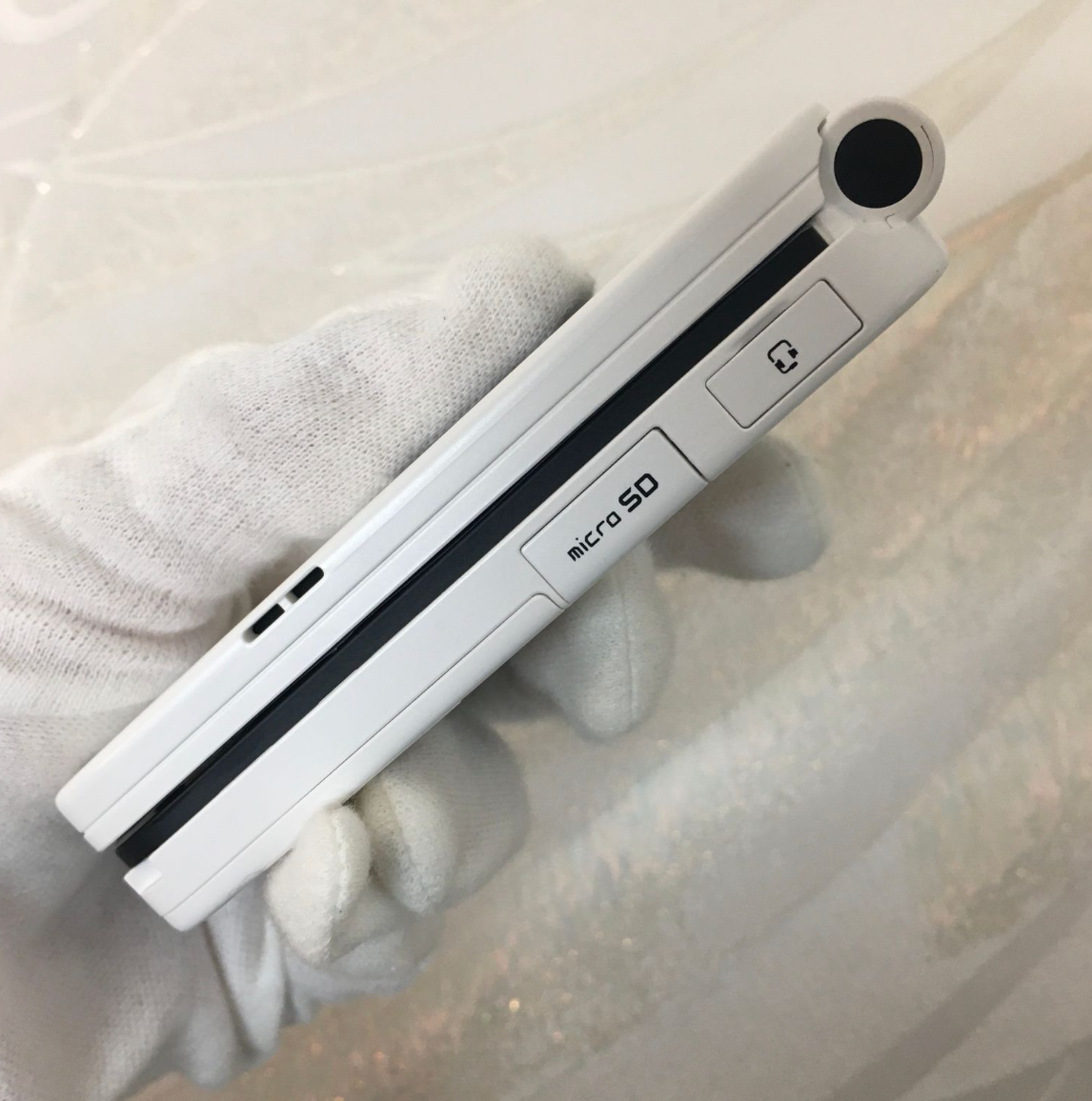 Docomo 904i folding mobile phone White | eBay