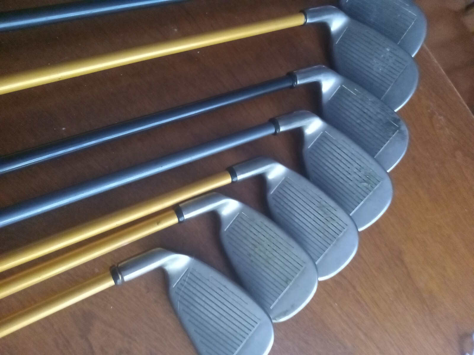CALLAWAY HAWKEYE VFT senior MENS graphite iron set with all NEW GRIPS
