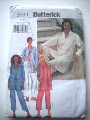 Loose fitting shirt tunic pants top pattern 3531 Size  20 22 24  unused