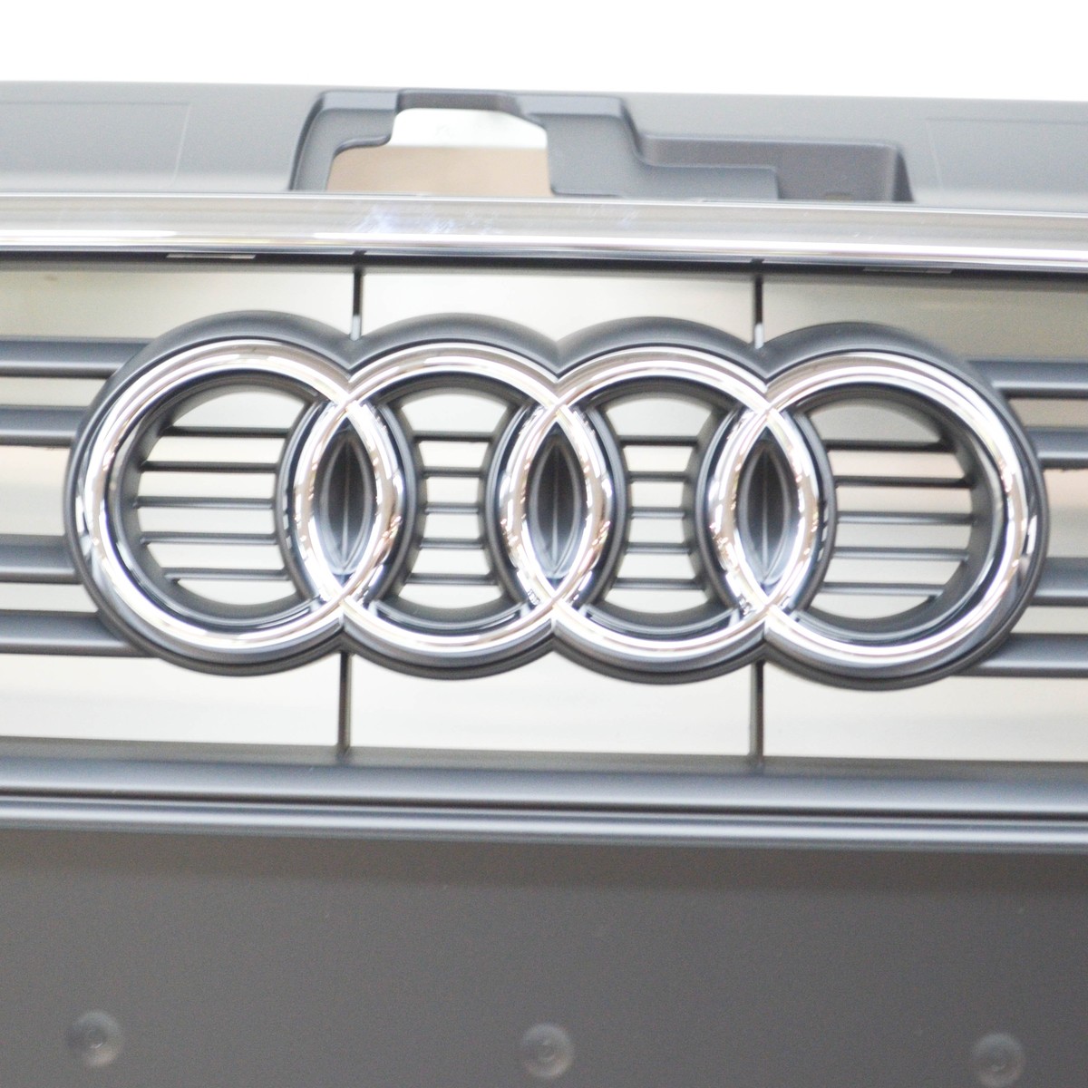 NEW AUDI A3 8V RADIATOR GRILLE 8V3853651AA3FZ ORIGINAL NO IMPORT