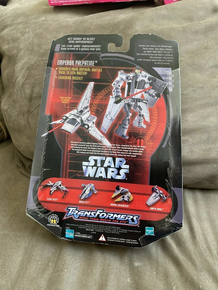 Hasbro Star Wars Transformers - Emperor Palpatine and Imperial Shuttle - Image 2 of 2