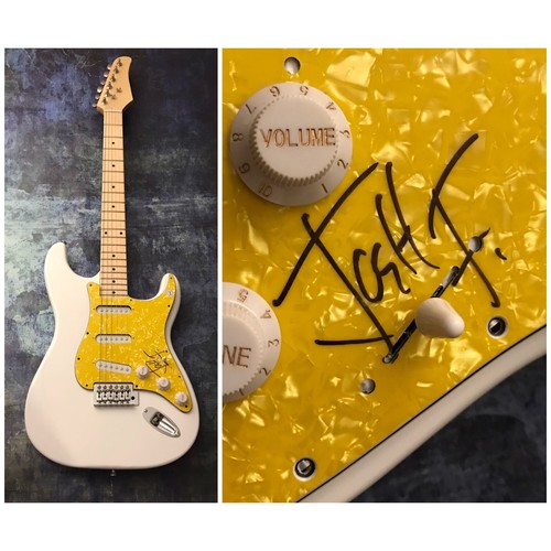 GFA Foo Fighters & NIN Drummer * JOSH FREESE * Signed Electric Guitar COA - 第 1/6 張圖片