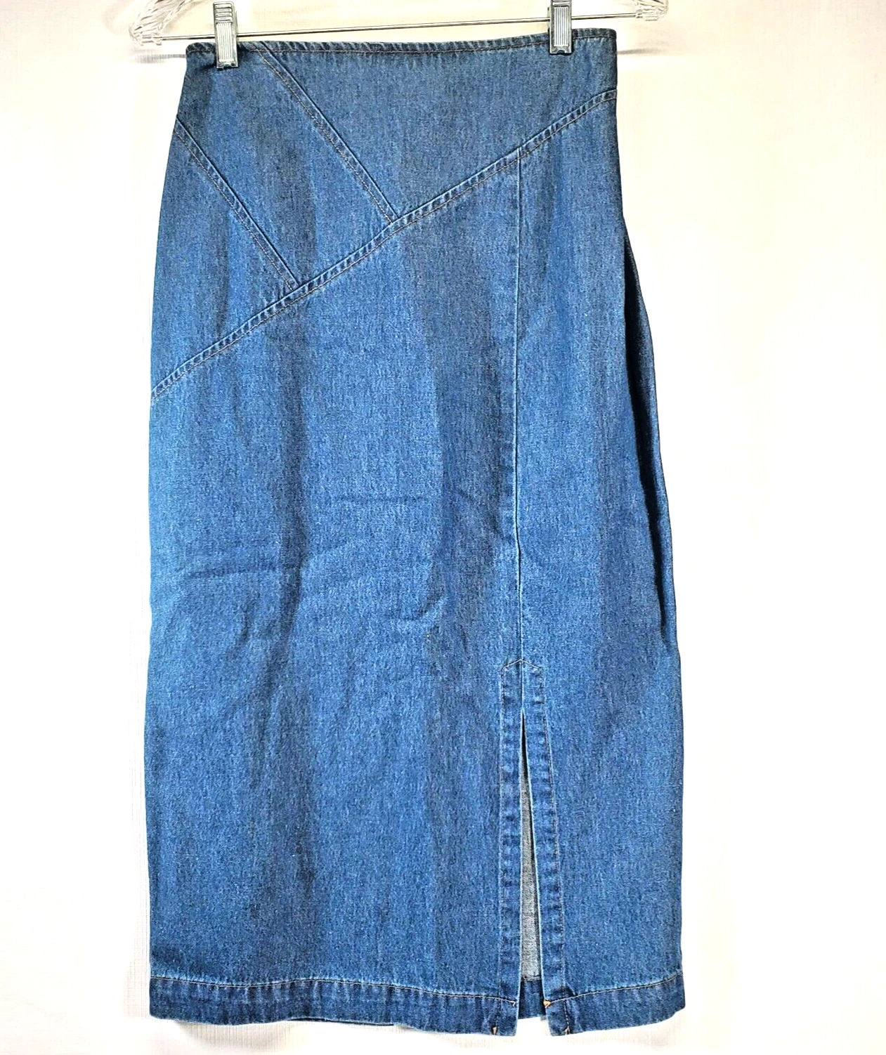 City Girl Petites Sz 4 Calf Length Blue Denim Skirt Back Zip 25" Waist, 32" Long