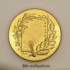 Ancien Bouton avec le chevalet. Peinture et artistique. France, vers 1910. 28 mm