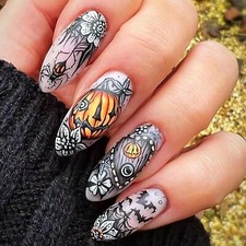 Halloween Press on Nails Medium Almond Fake Nails Full Cover Spider Web Bats Pum