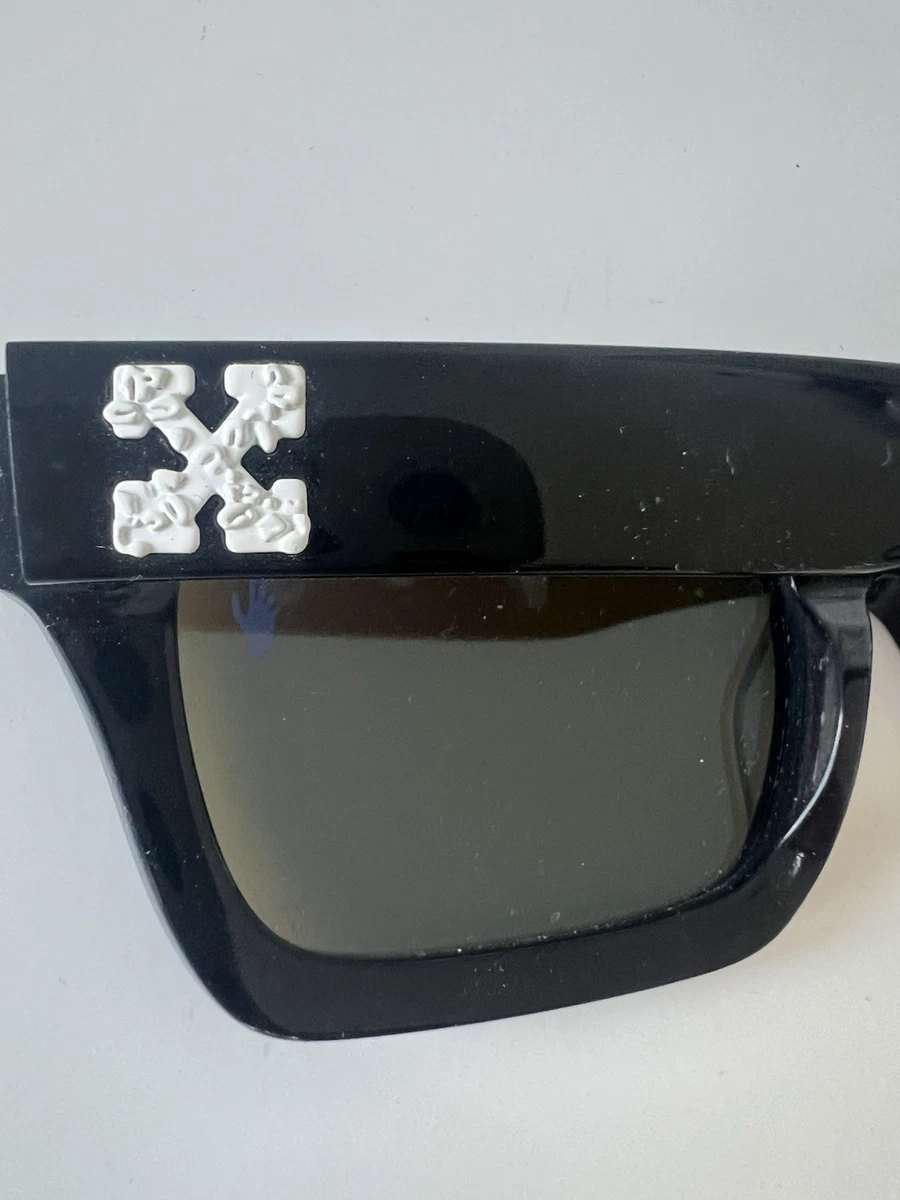 Sonnenbrille von Off-White in Schwarz mit blauen Gläsern Virgil Abloh sunglasses