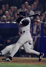 Luis Sojo New York Yankees hits the game winning single in the nin- Old Photo