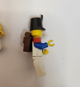 Lego - 6270 - Forbidden Island -Manual/Directions - Near Complete Good Condition