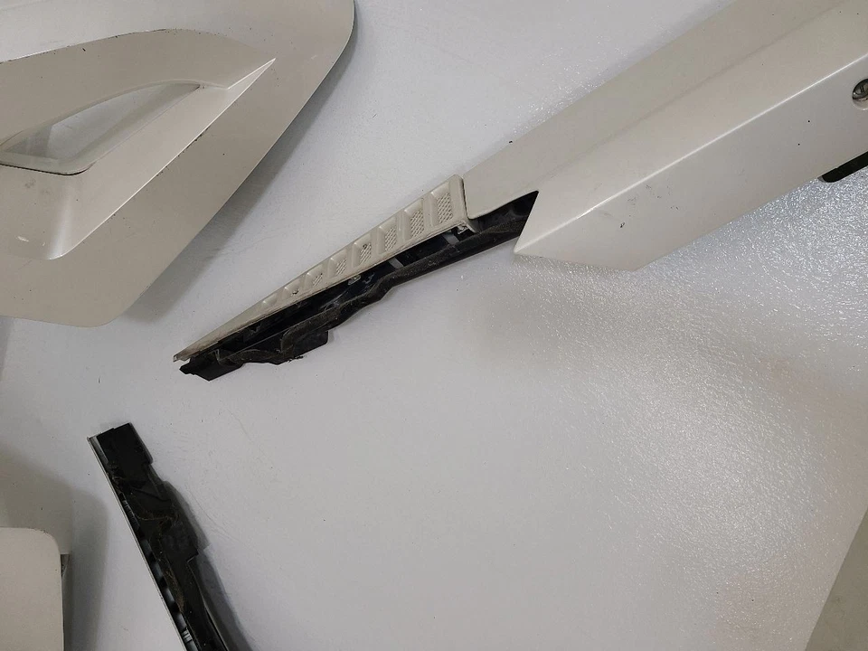 2012 CHEVROLET AVALANCHE 1500 EXTERIOR Truck Bed Cladding Trim Set  Foto 4 de 4