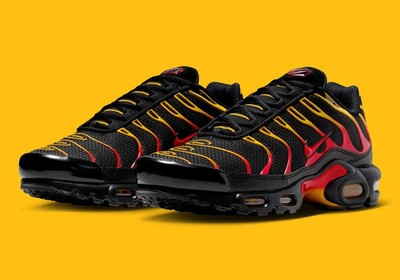Men's Nike Air Max Plus Flames Black Red Gold -Size 10 -DM0032 030 -NEW-