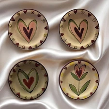 TIKA Home ETC Hand Painted Heart Plates Set of 4 Colorful Ceramic 8.5” EUC