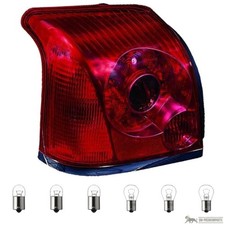 Depo/TYC Rückleuchte links passt für Toyota Avensis Stufenheck (T25) ab 03-06