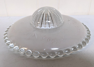 VINTAGE ART DECO FROSTED GLASS IMPRESSED DESIGN BUBBLE TOP 3 HOLE CEILING SHADE