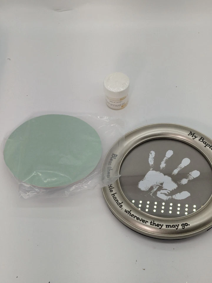 Marco de bebé con estampado de manos Hallmark My Baptism - niño o niña, regalo para recién nacido Foto 3 de 3