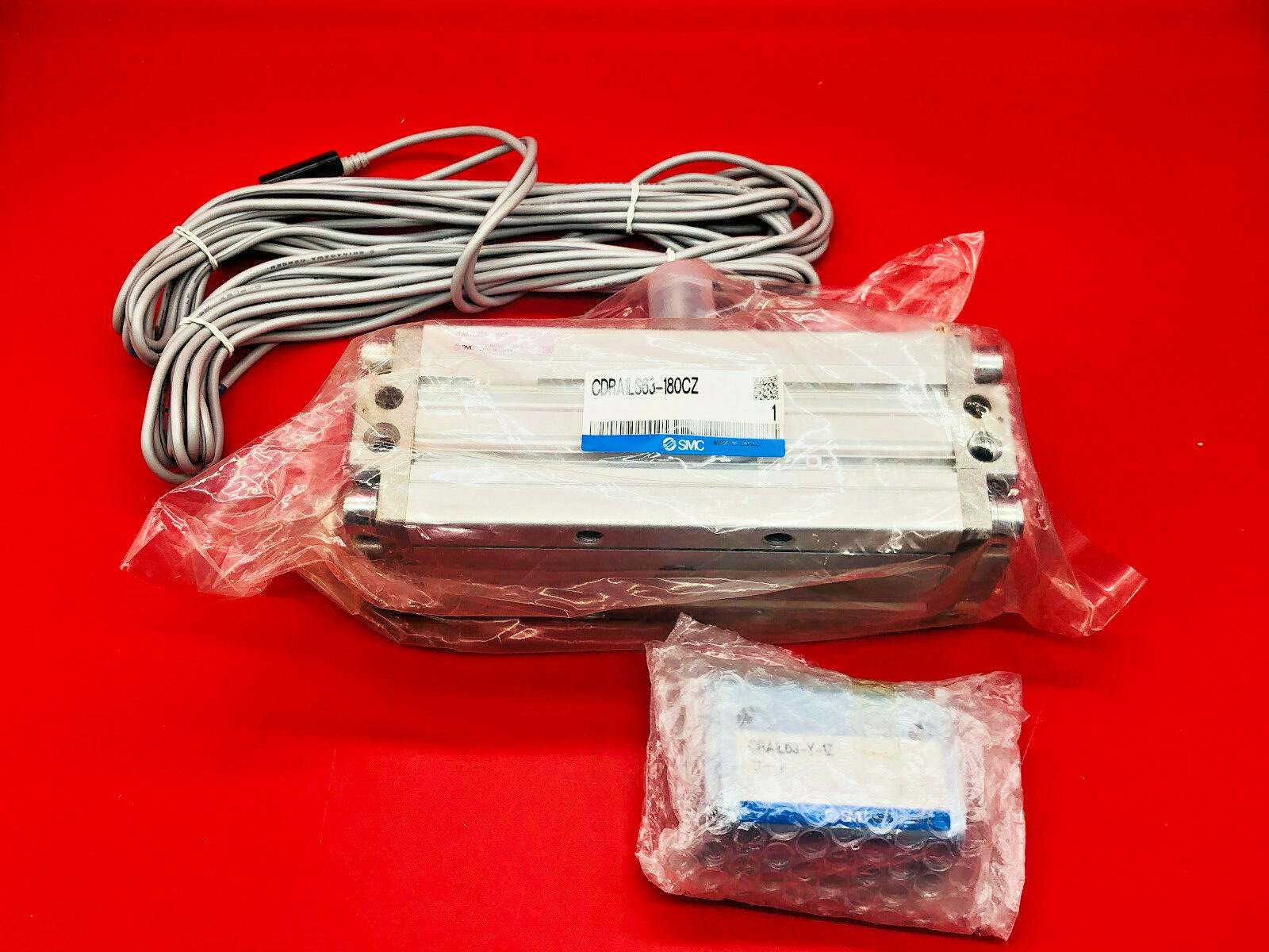 SMC CDRA1LS63-180CZ Rotary Actuator 63MM Double Action