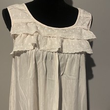 Vintage Val Mode Nightgown Lace Trim Medium Pink Lace Trim