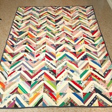 Vintage Quilt Bed Spread Blanket Chevron Pattern Multicolor Handmade 89"x69"