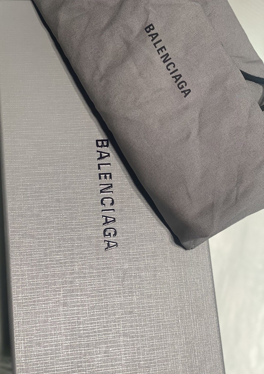 Balenciaga SZ 40E/7US Pool Slide Smooth Rubber Logo in  display picture 1