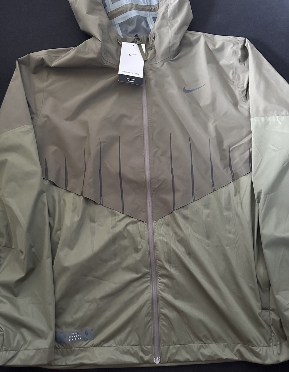 ウォーキング・ランニングウェア nike running division storm-fit aerogami Amazon.com: Nike Running Division Aerogami Women's Storm-FIT