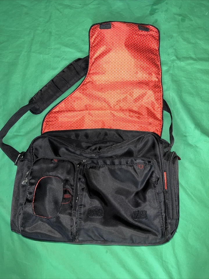 Fisher Price 邮差包 尿布袋 快速查找 黑色 保温口袋 清洁 — 第 2/4 张图片