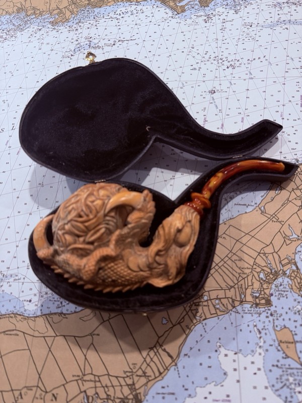 Early Yanik, Meerschaum Pipe NEW Celtic Design In Eagle Claw With Hard Case 342