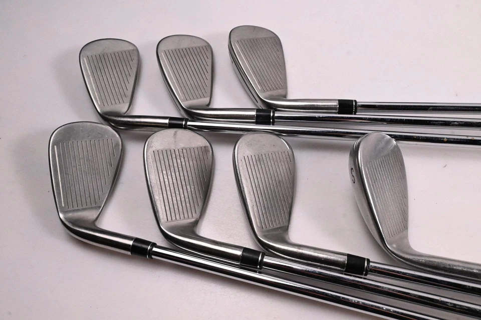 Taylormade M4 Irons / 5-PW+SW / Regular Flex KBS MAX 85 Shafts - Image 3 of 4