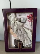 Signed**TYLER WENTWORTH  SHAKESPEARE IN THE PARK Outfit & Accessories #20822