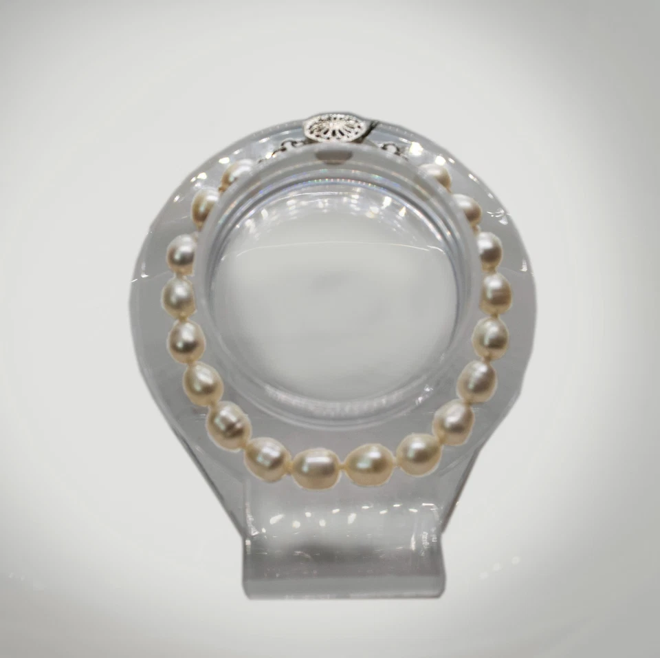 Brazalete de perlas de agua dulce genuinas con cierre de detalles de oro de 10K de 7,1" Foto 4 de 4