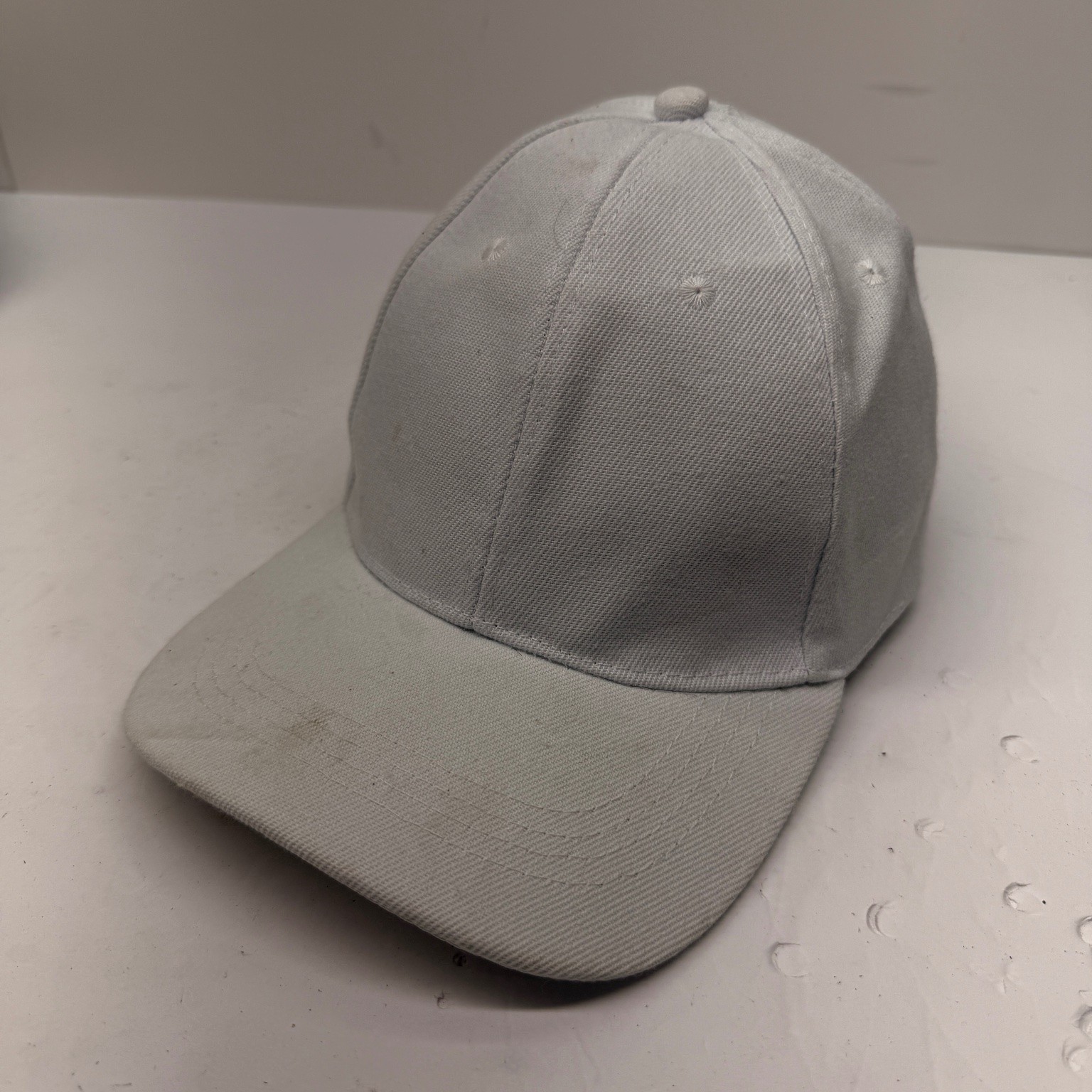 White Adjustable Baseball Cap Men's Solid Color C… - image 1