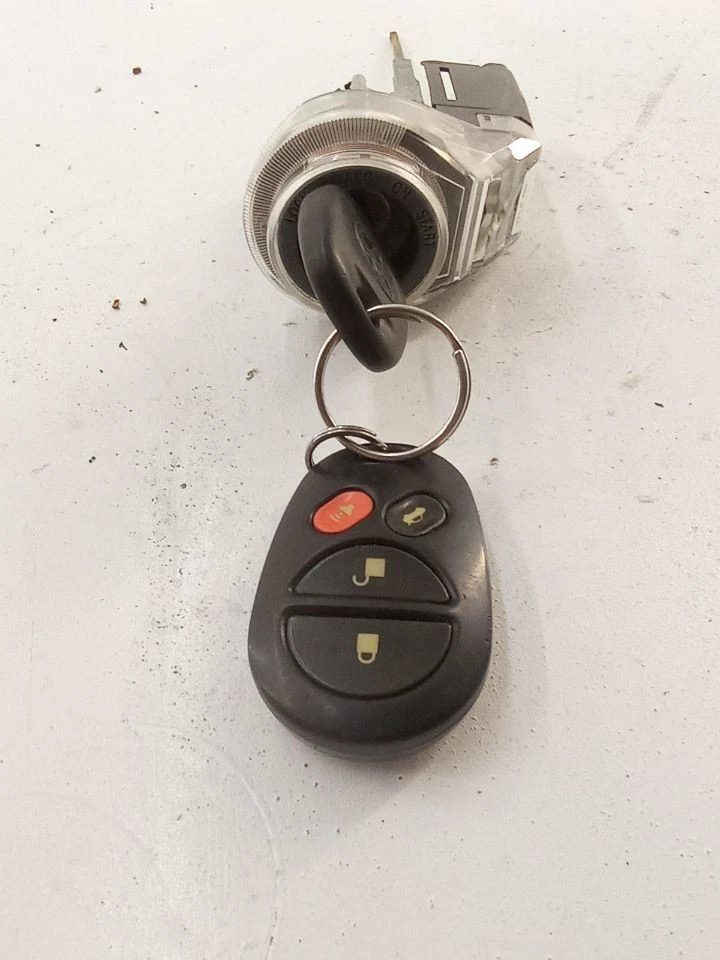 Interruptor de encendido Toyota Avalon 2007 con llave OEM 89783-AA010 Foto 2 de 4