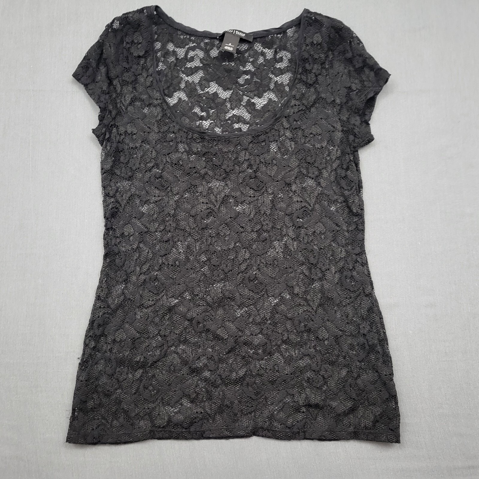 White House Black Market Black Lace Sheer Short Sleeve Scoop Neck Top Size S