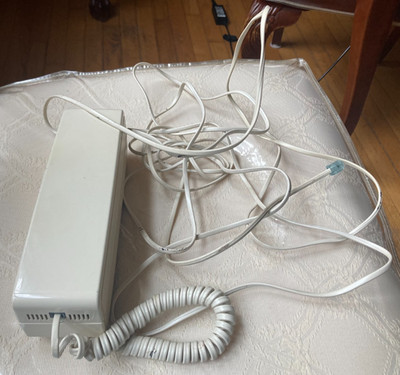 Vintage AT&T Telephones Rectangle Beige Land Line Push Button Receiver Cord