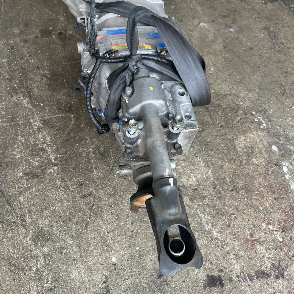 06-09 Saturn Sky Pontiac Solstice 5 spd Manual Transmission Gearbox 57K Miles - Image 4 of 4