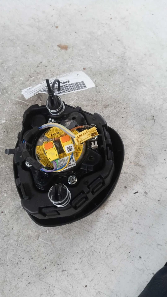 2016 Mercedes-Benz CLA-Class Steering Wheel Air Bag Black 91K Miles NJ25-16674 Foto 3 de 4