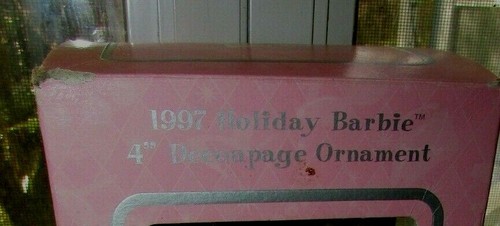 RARE 1997 BARBIE 4" DECOUPAGE ORNAMENT MIB WOOD & BRASS DISPLAY STAND - Picture 4 of 4