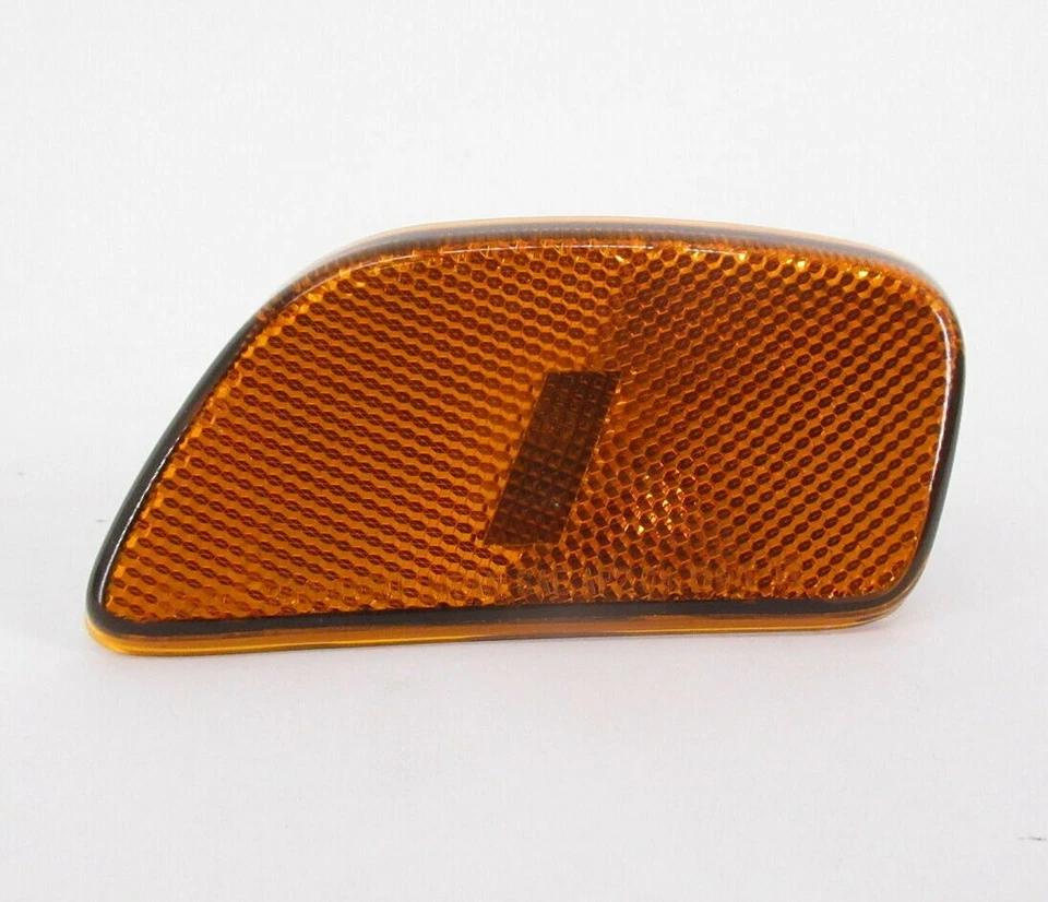 Genuine OEM Mazda NE55-51-5E0A Right Front Side Marker Lamp 2006-2008 MX-5 Miata - Image 2 of 4