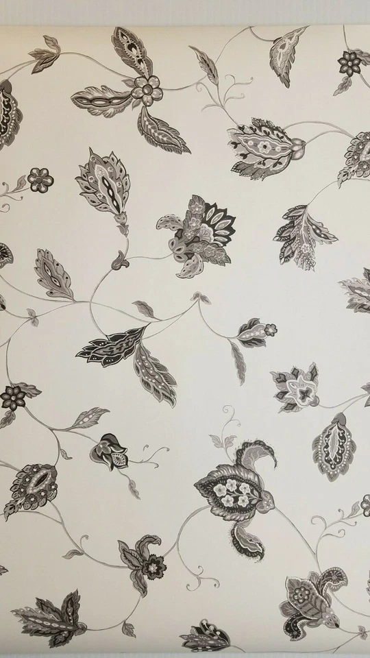 9 rolls Floral Vine Wallpaper Wallquest C Est La Vie MR81500 - Image 2 of 4