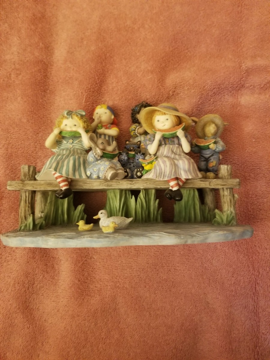 Special Friends Watermelon Kids 置物 1998 1st Edition Figurine Special Friends Watermelon Kids With Box
