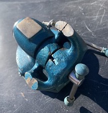 Vintage OXWALL DUAL SWIVEL ROTATING CAST IRON VISE 2-1/2
