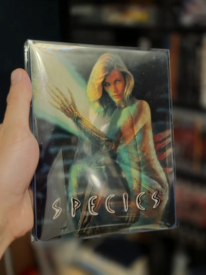 Species Blu-Ray Steelbook UK Zavvi Exclusive Region B Foto 4 de 4