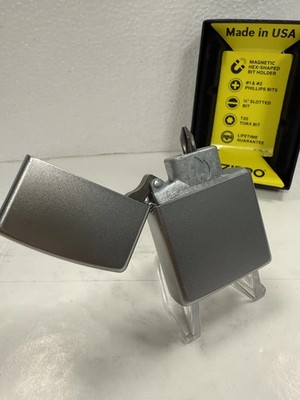 ORIGINAL Zippo BIT SAFE Einsatz 4-in-1 Schraubendreher im SATIN CASE NEU & OVP