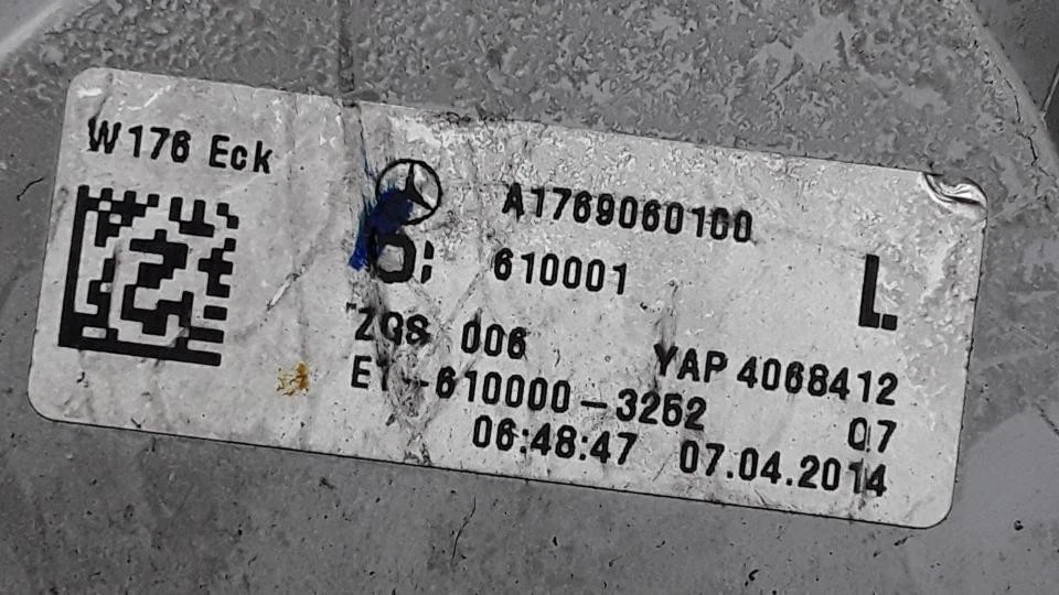 Luz trasera freno MERCEDES CLASE A (W176) 2012-2015 A1769060100 Foto 4 de 4