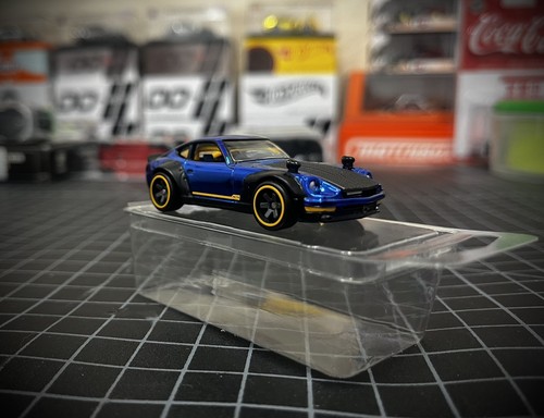 Hot Wheels RLC 2018 sELECTIONs Custom Datsun 240Z BLUE Loose - Picture 5 of 12