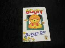 Sooty Buzzes Off