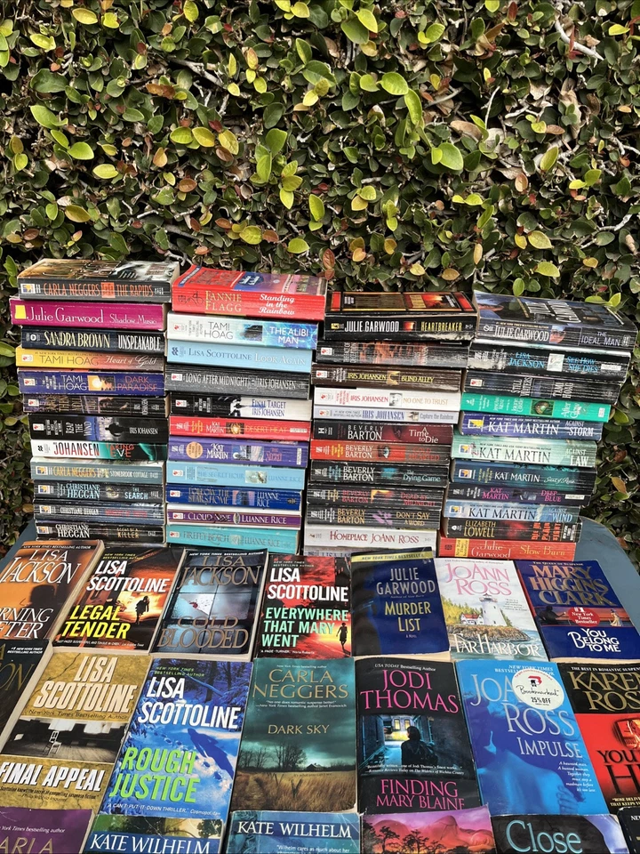 Lot of 20 Random Contemporary Romance and Suspense Novels, Popular Authors - Image 4 of 4