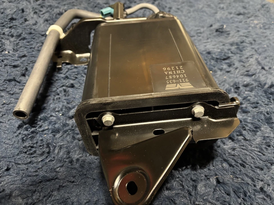 Bote de carbono para Toyota Tacoma 2003 Dorman 911-635 2002-2004 bote de vapor Foto 2 de 4