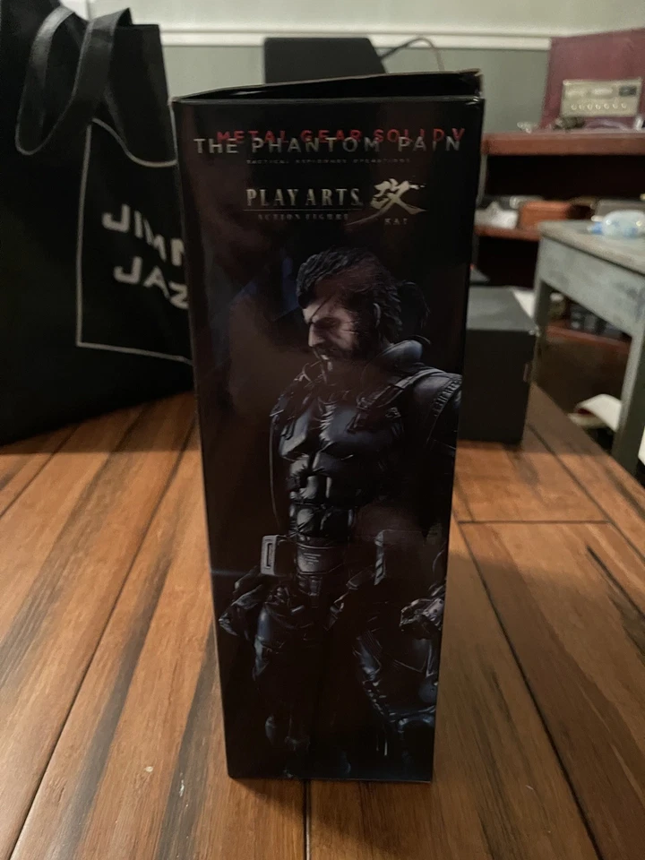 Play Arts Kai Metal Gear Solid 5 Venom Snake Sneaking Suit Figura Square Enix Foto 4 de 4